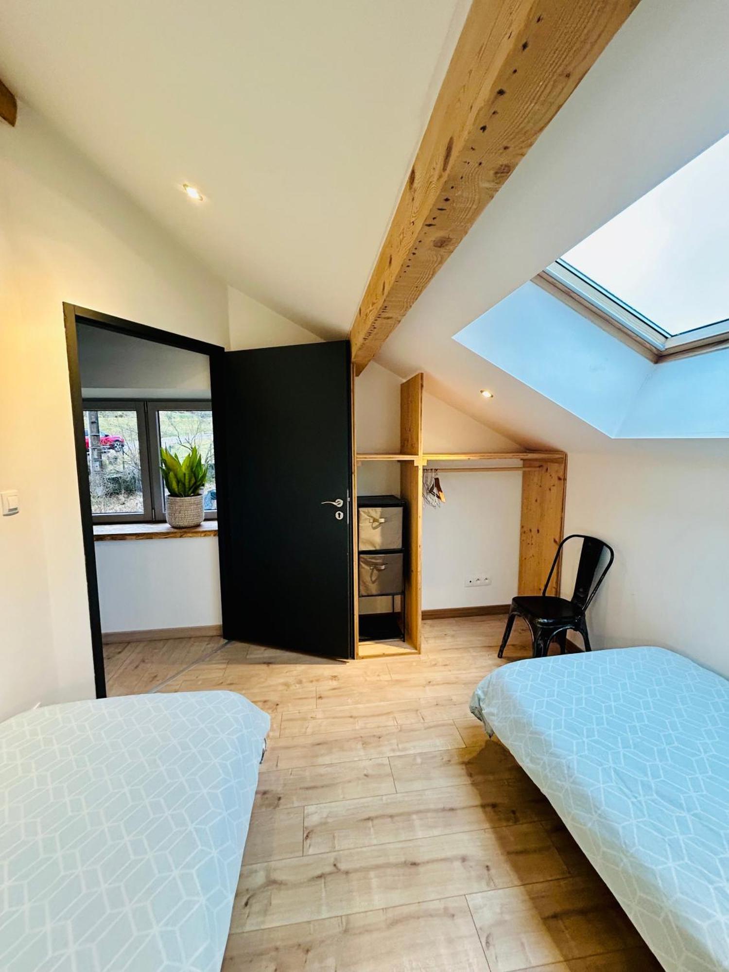 Chez Alixe - Appartement Avec Terrasse ジェラールメ エクステリア 写真